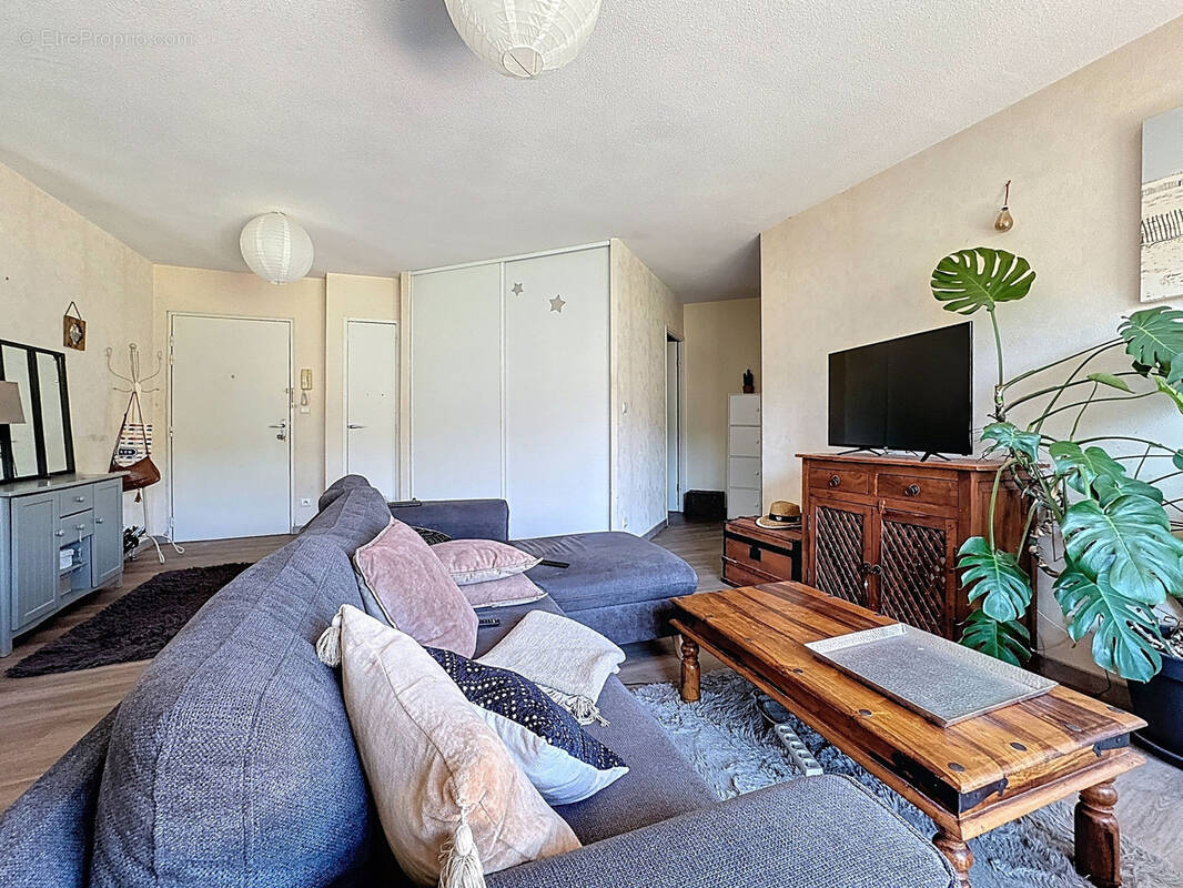 Appartement à DAMPNIAT