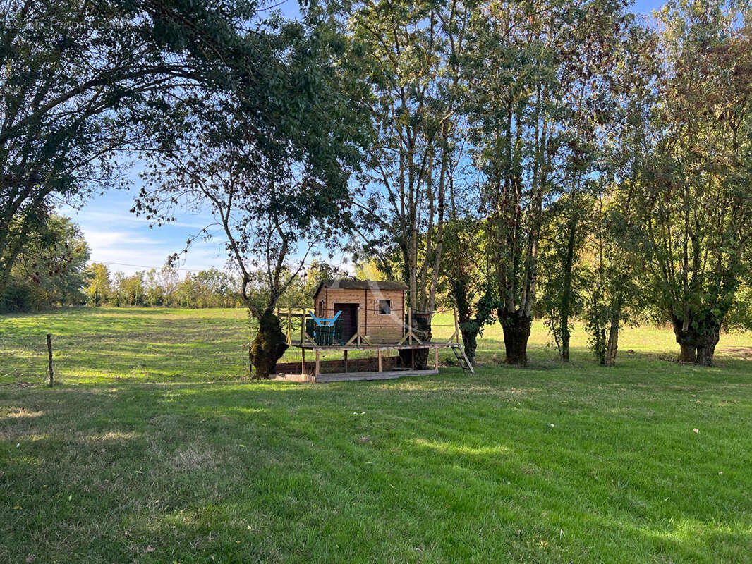 Maison à VOUILLE-LES-MARAIS