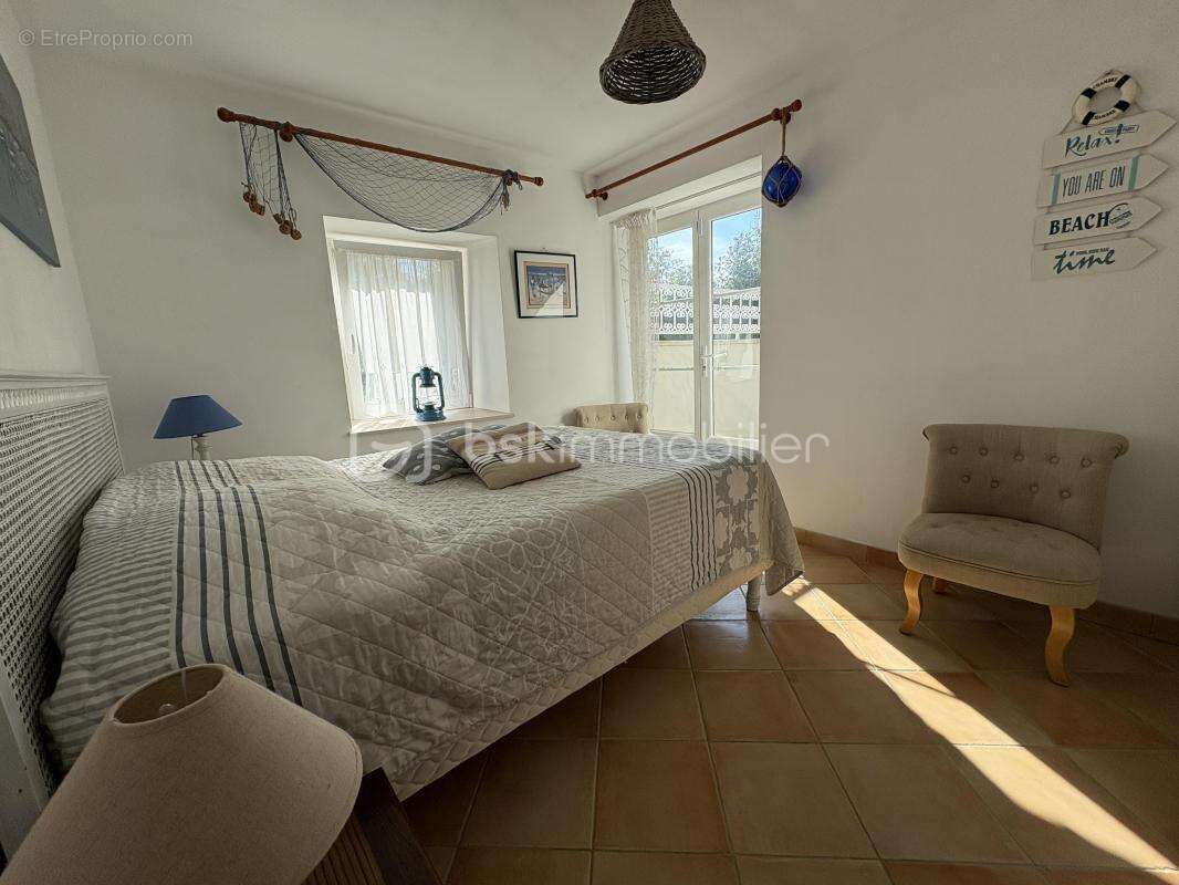 Maison à CORME-ECLUSE