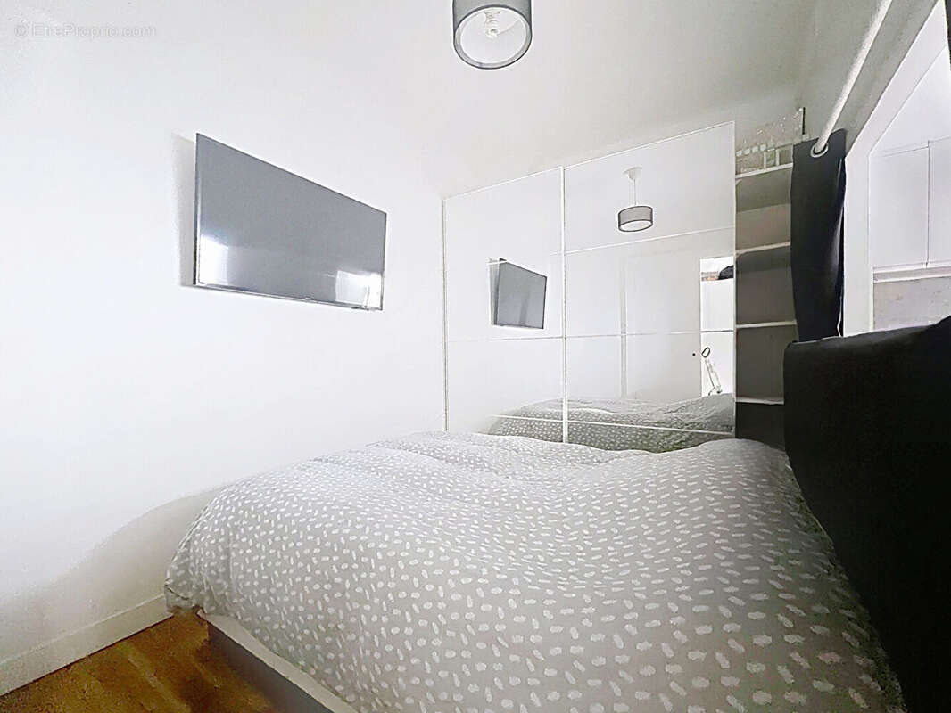 Appartement paris 2ème - grand studio / 2 pieces - 28.01 m2 - sentier / grands boulevards - photo 4
