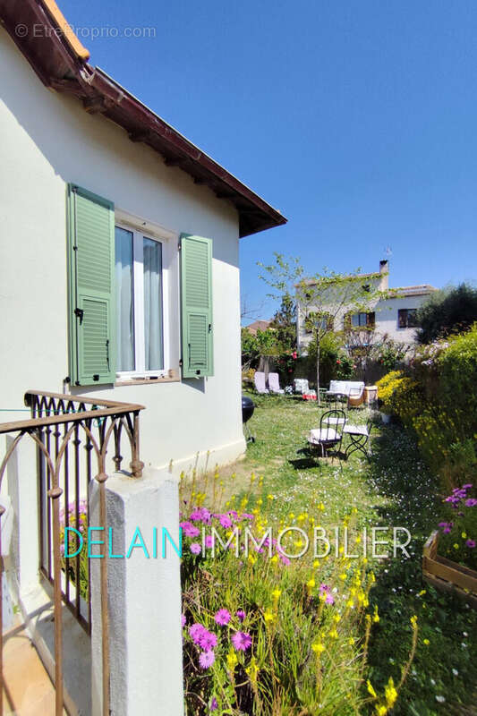 Maison à CAGNES-SUR-MER