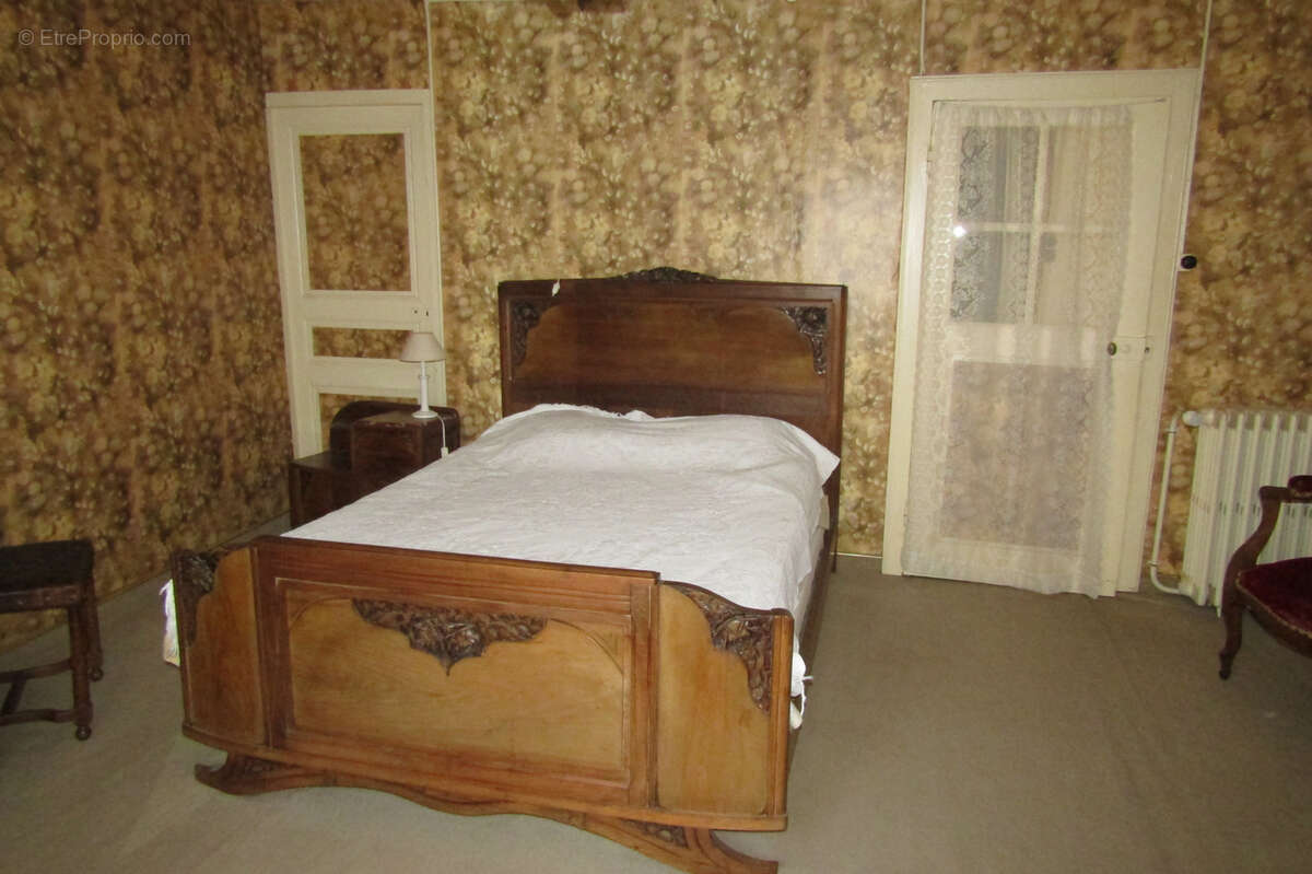 Belle maison de village au coeur de la cité médiévale - photo 10