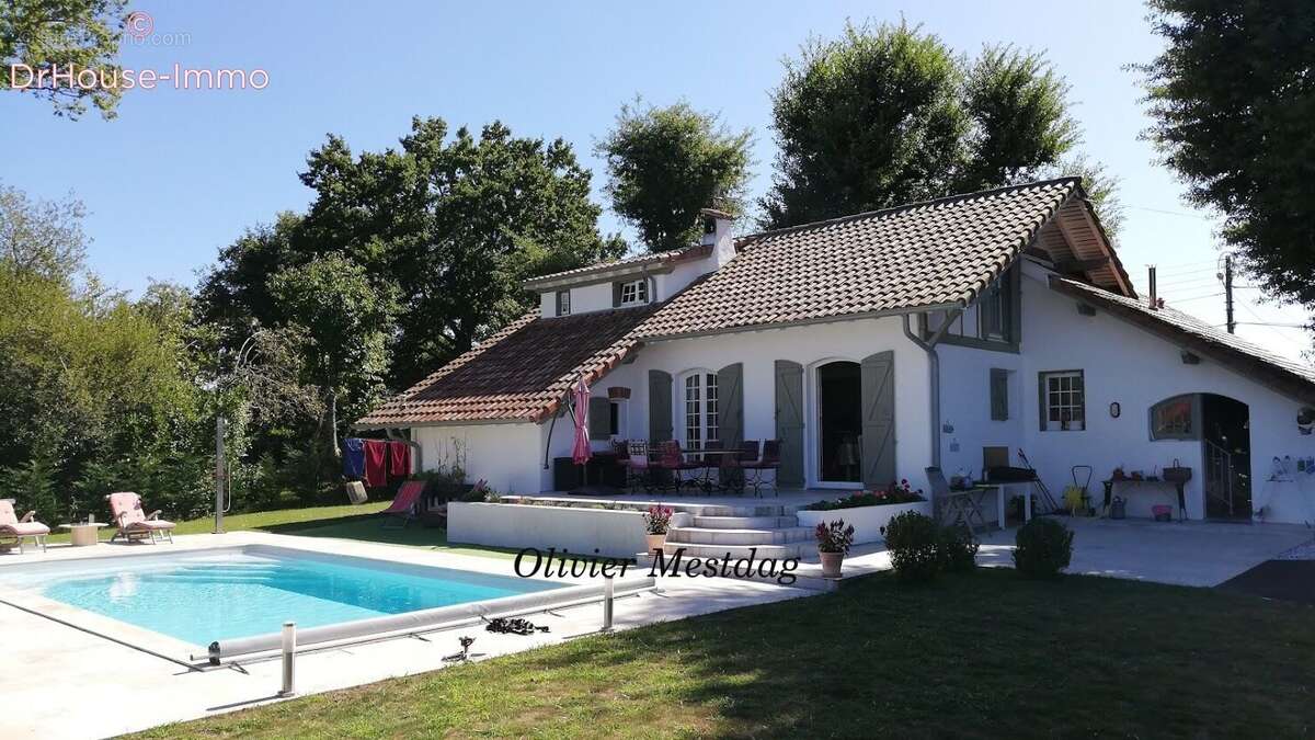 Maison 145 m² à Saint-Vincent-De-Tyrosse  - photo 16