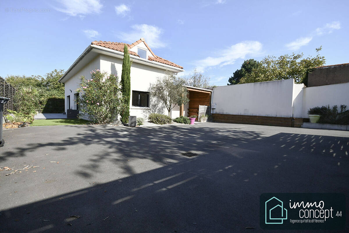 Maison à BOUGUENAIS