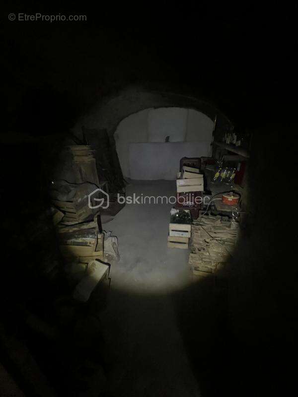 Commerce à MOUTIERS