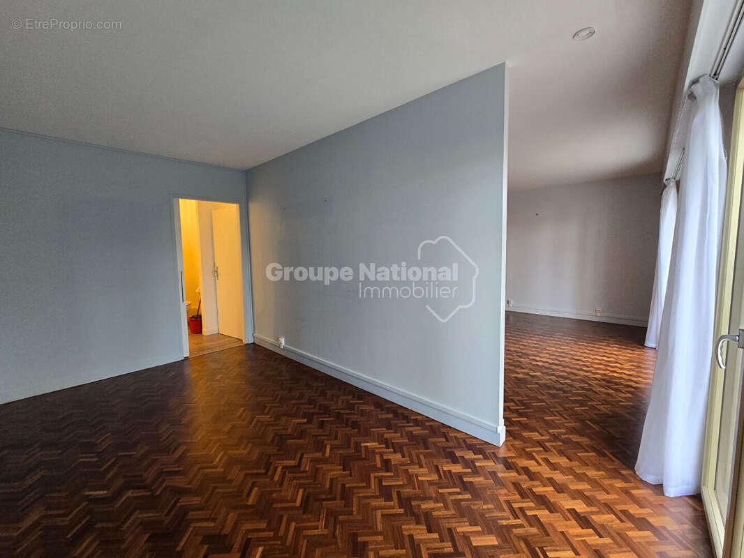 Appartement à VERSAILLES