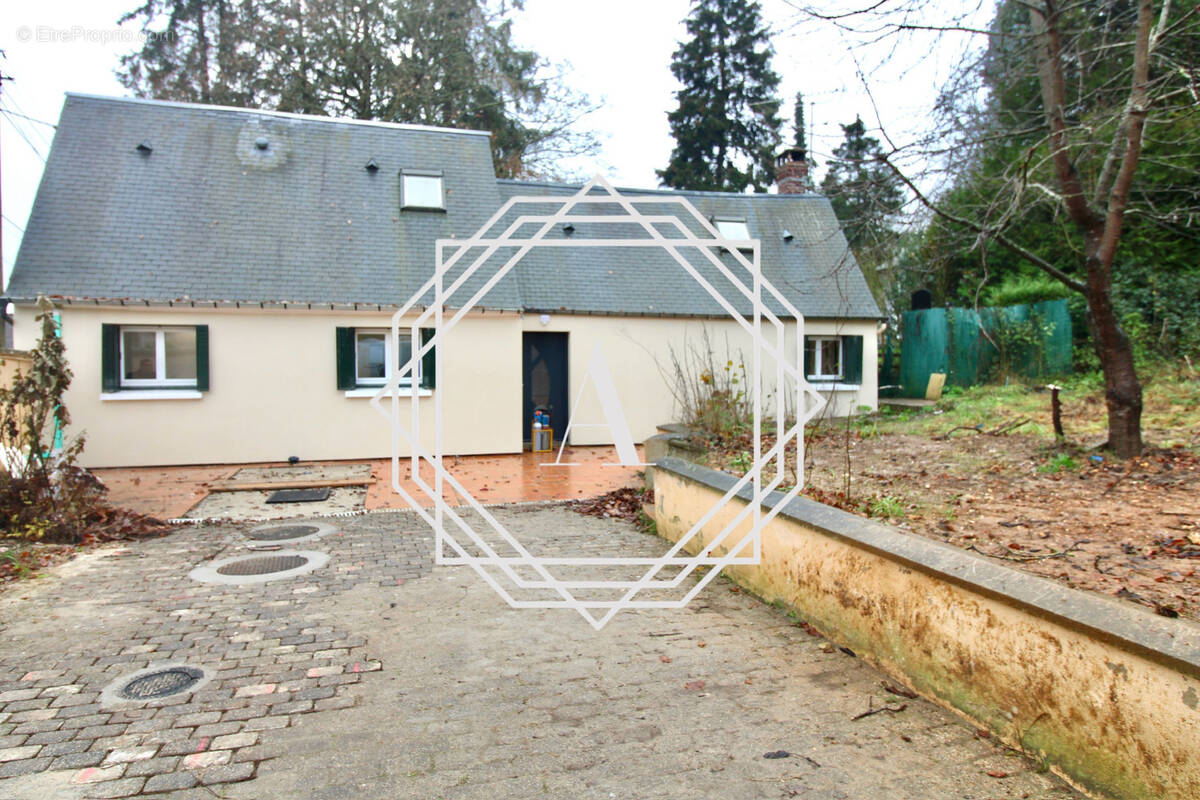 Maison à VALDAMPIERRE