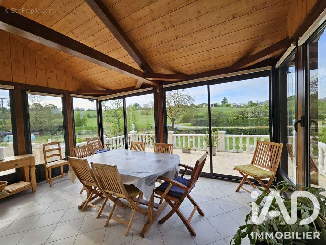 Maison 326 m² à Vouvray-Sur-Loir  - photo 4