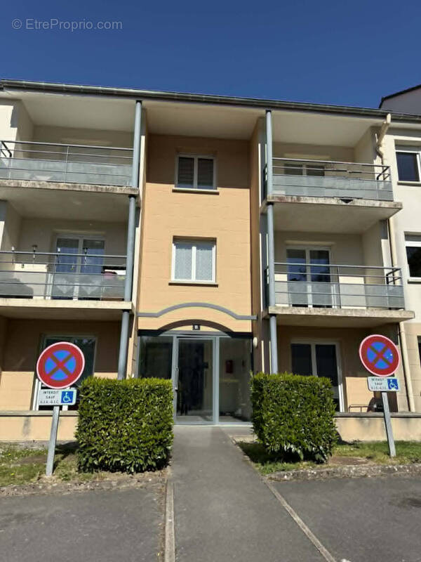 Appartement à NOUZONVILLE