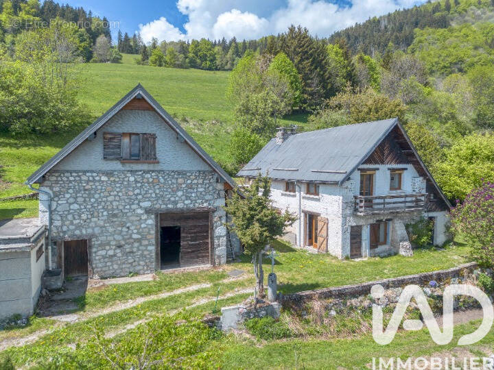 Photo 1 - Maison à LA TERRASSE