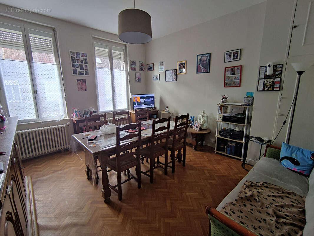 Appartement à BOHAIN-EN-VERMANDOIS