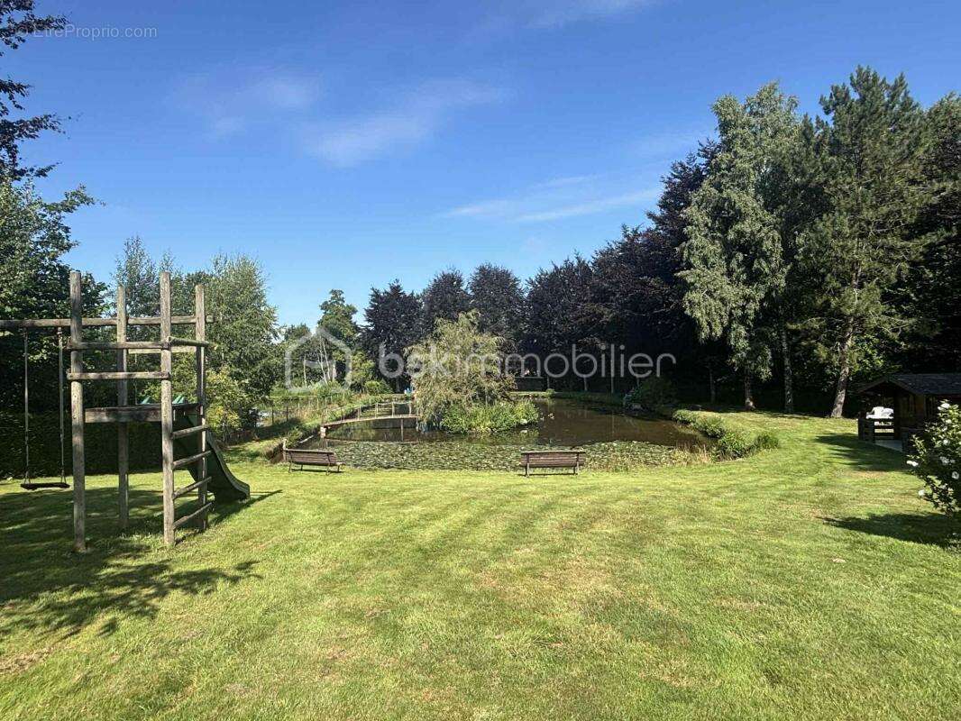 Maison à GUE-D'HOSSUS