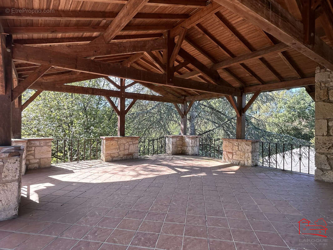 Maison à LAROQUE-TIMBAUT