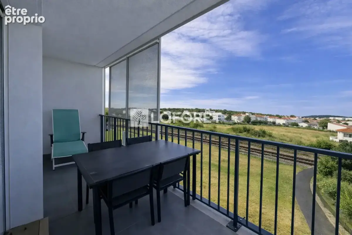 Royan  Appartement T3 76,50 m² - photo 8