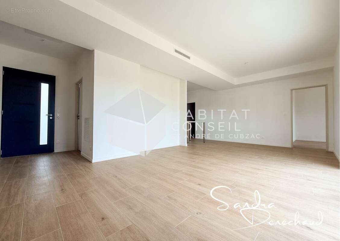 Maison 107 m² à Plassac  - photo 9