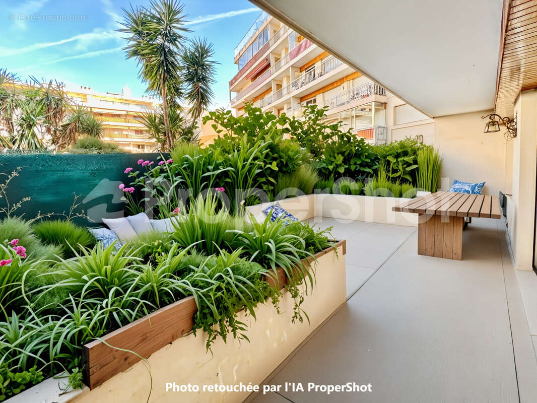 Appartement à LE CANNET