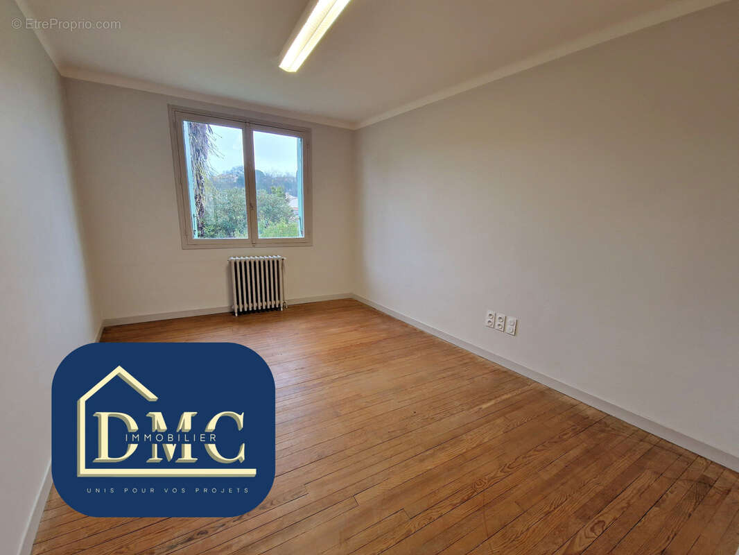 Appartement à SAVERDUN