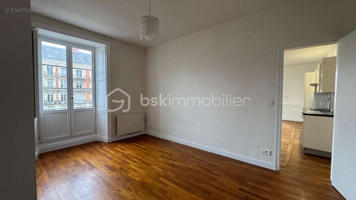 Très bel appartement de caractère T2 – 57 m2 – Hyper Centre Ville de RENNES - photo 6