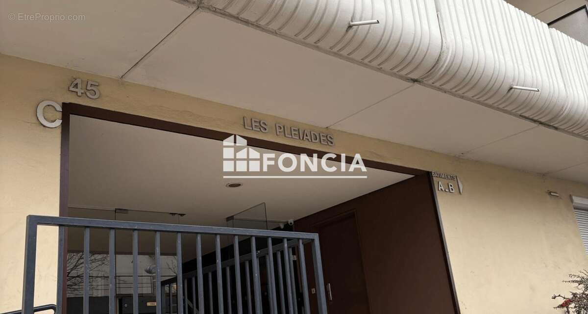 Appartement à LA COURNEUVE