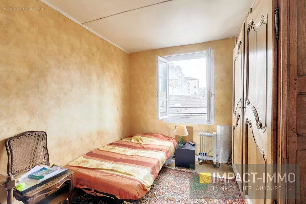 Appartement à COURBEVOIE