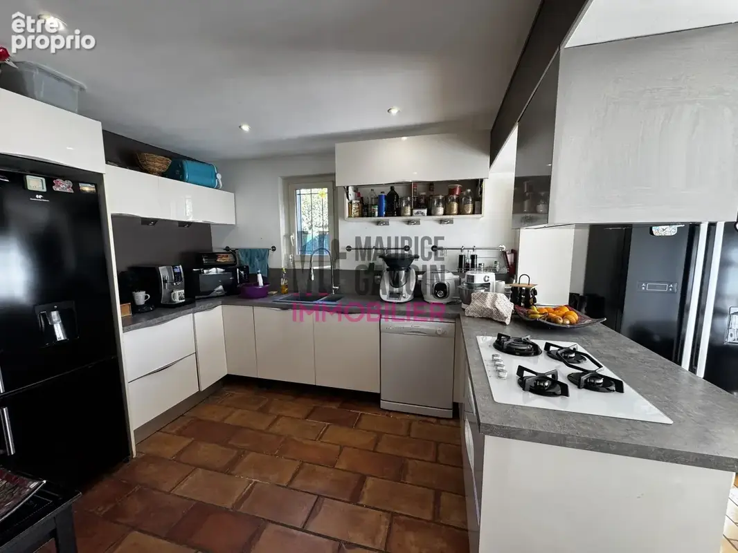 Maison 8 pièces 187 m² à vendre à Orange (84100) - photo 5