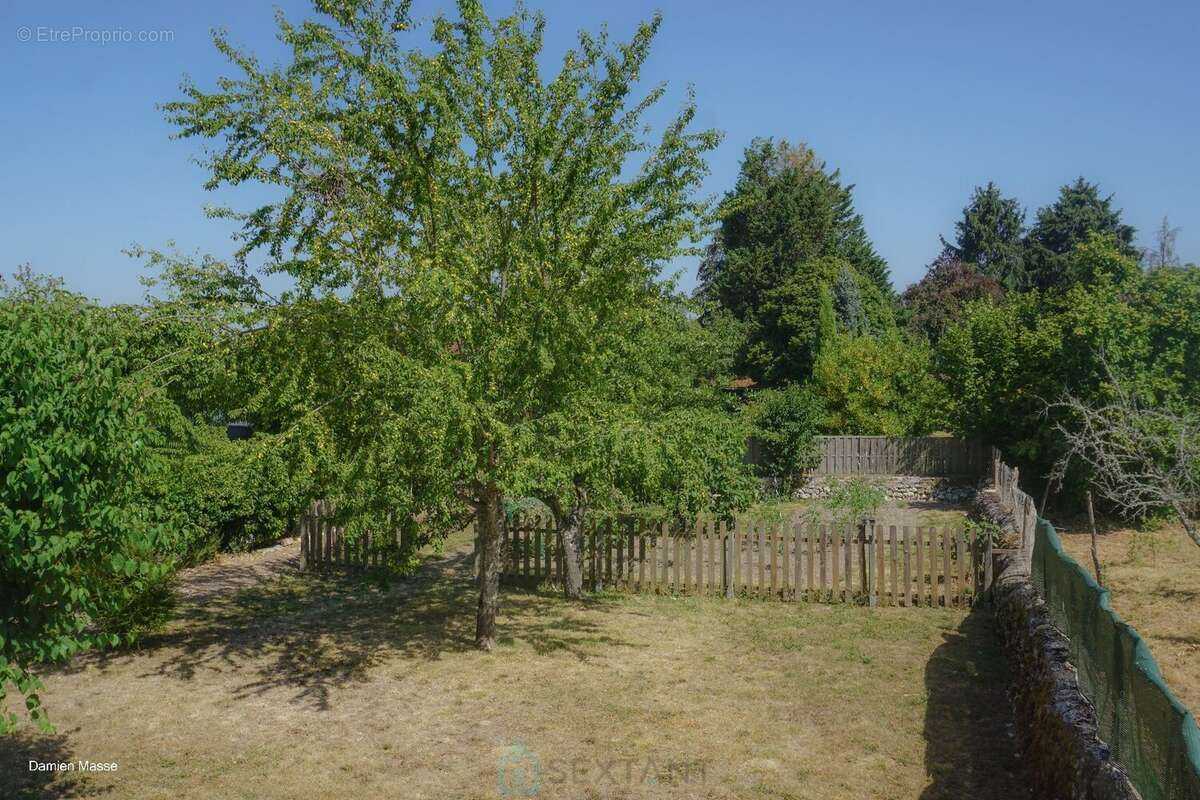 Charmante demeure en pierre, nichée sur les hauteurs de la petite Venise du Périgord. - photo 5