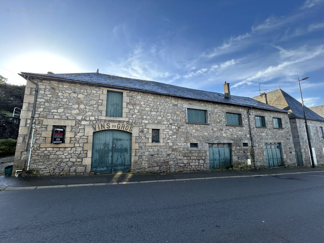 Maison à MEYMAC