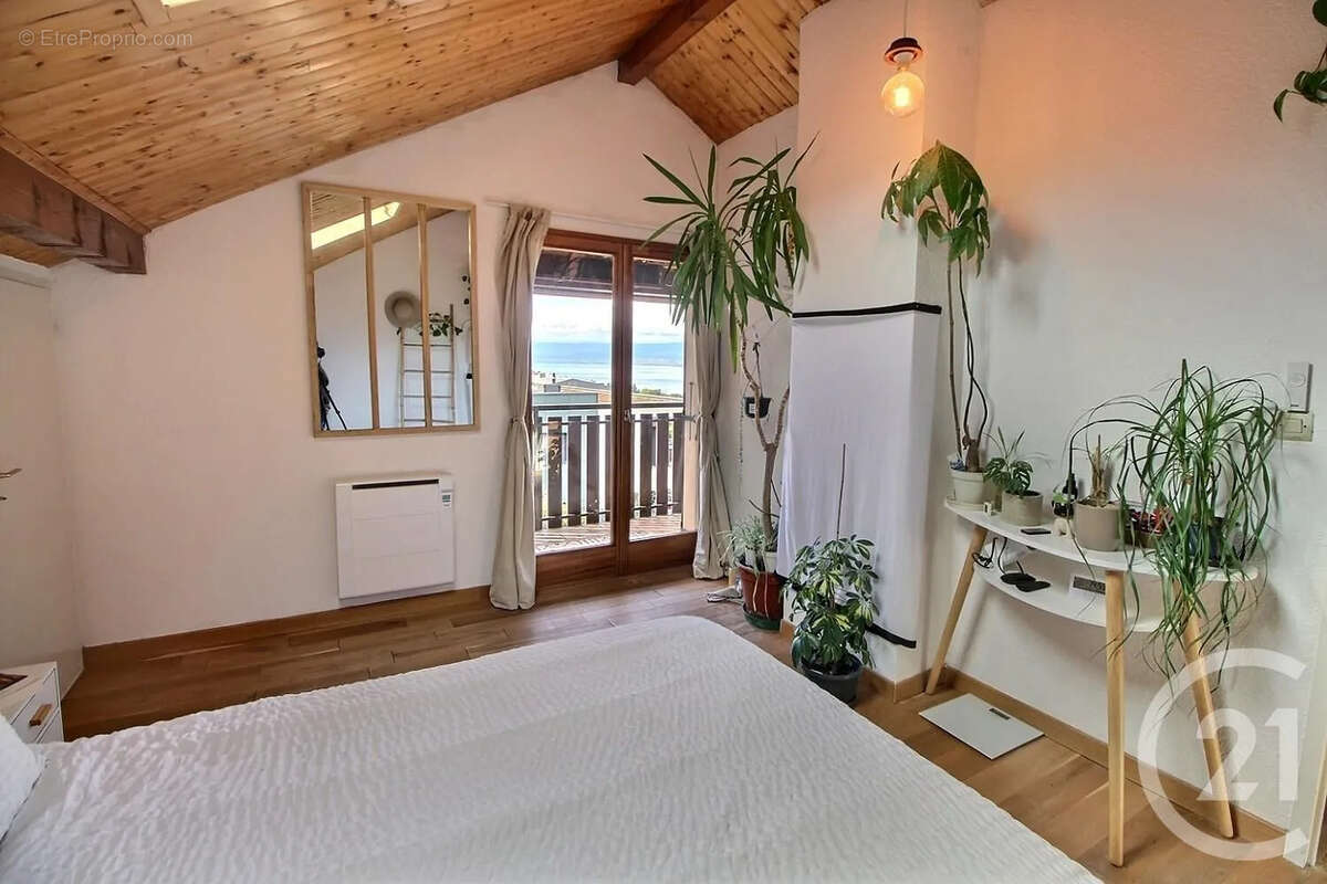 Appartement à EVIAN-LES-BAINS