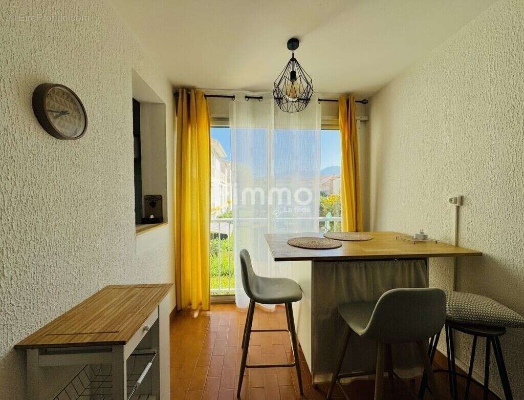 Appartement T2 28 m2 - 1er étage - stationnement - Argelès sur m - photo 3