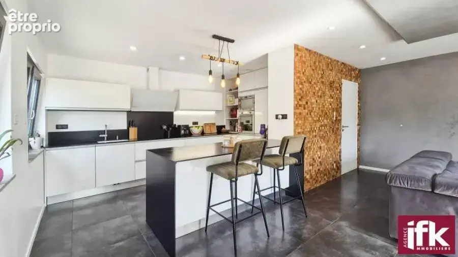 Horbourg-Wihr : Maison de plain-pied de 115 m² avec 4 chambres et garage - photo 3