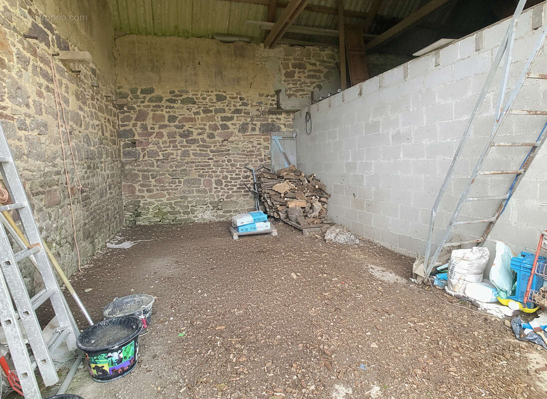 Maison à SAINT-DENIS-LE-VETU