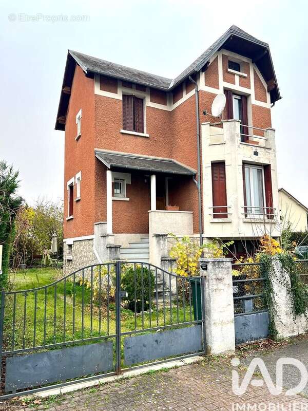 Photo 3 - Maison à SAINT-DOULCHARD