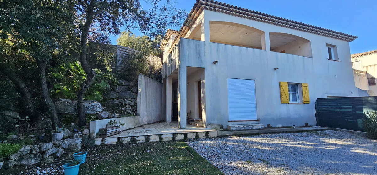 Maison à LE LUC