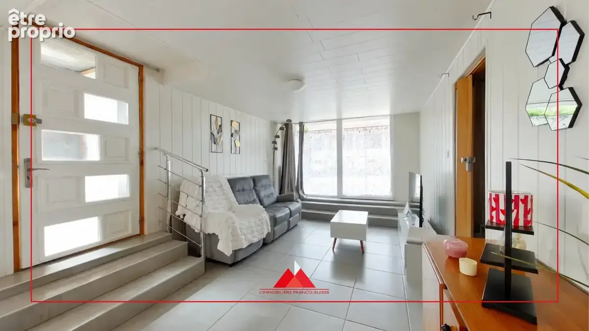 Maison avec appartement indépendant dans le centre de Frasne - photo 6