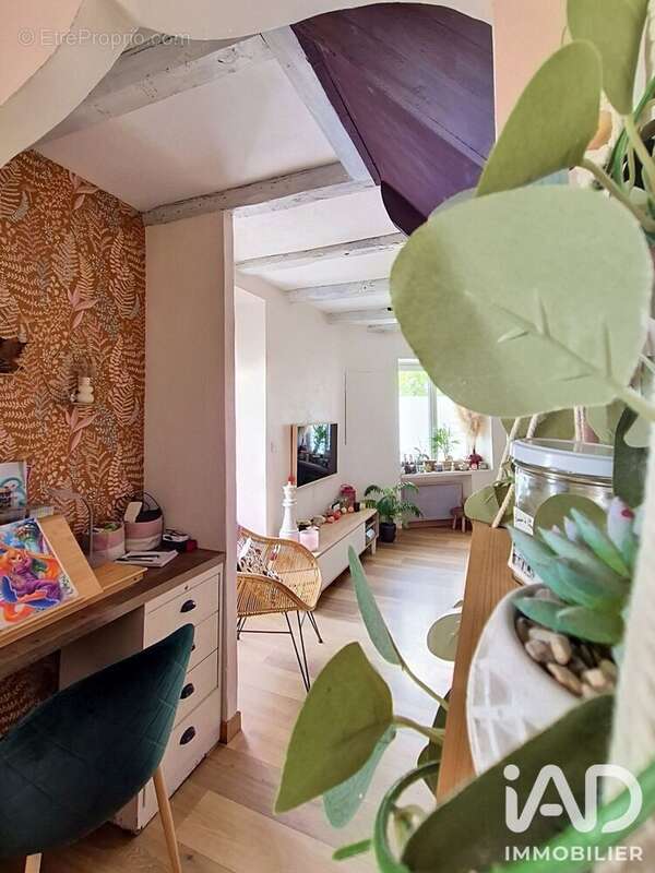 Maison 78 m² à Nuaille-D'aunis  - photo 3