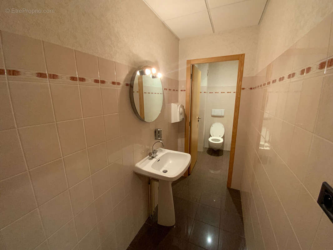 Commerce à LE CREUSOT