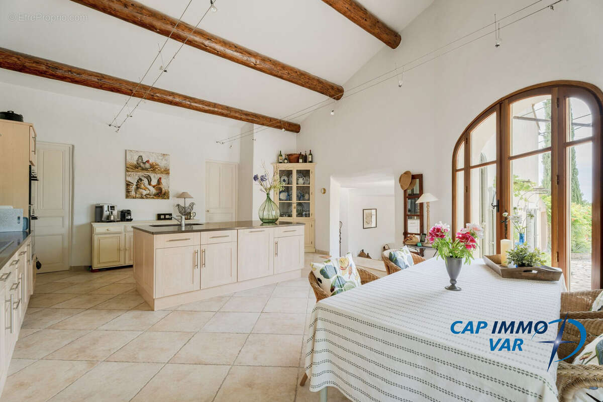 Maison à LA CADIERE-D'AZUR