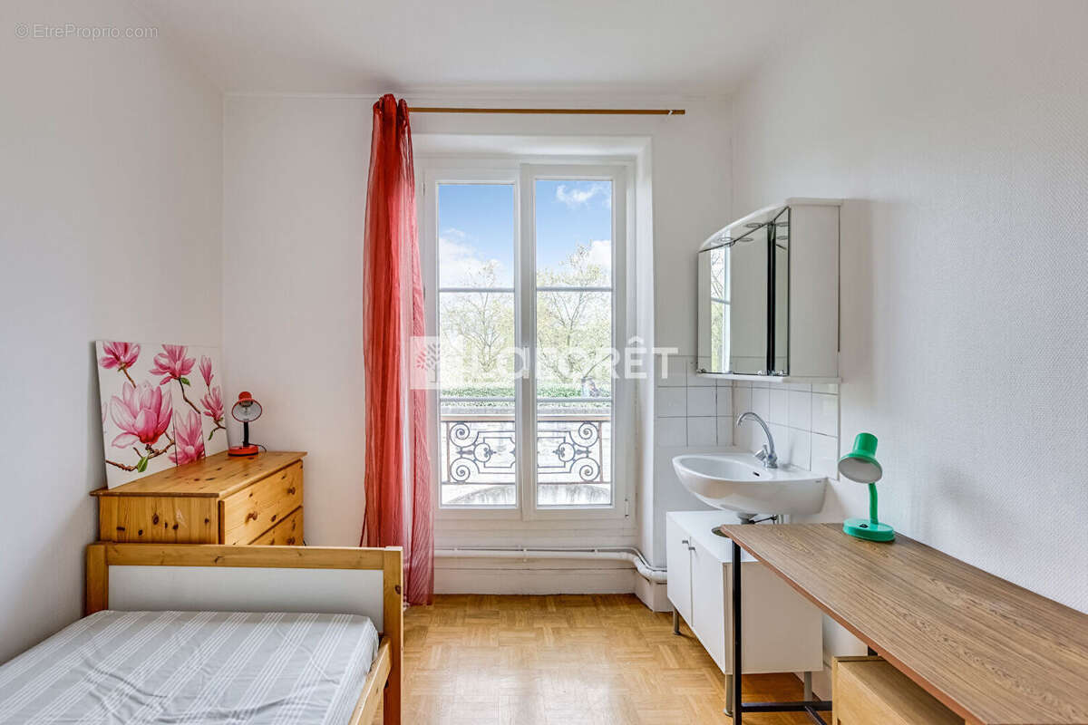 Appartement à PARIS-12E