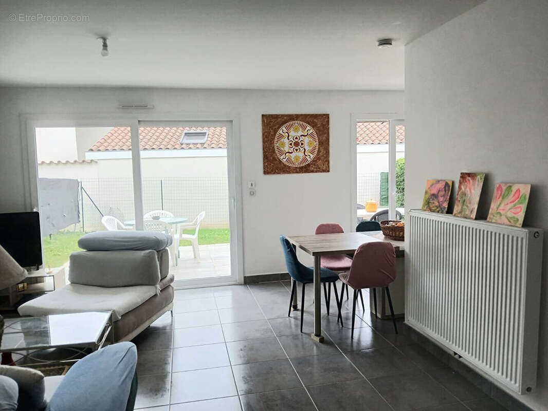 Maison à BRINDAS