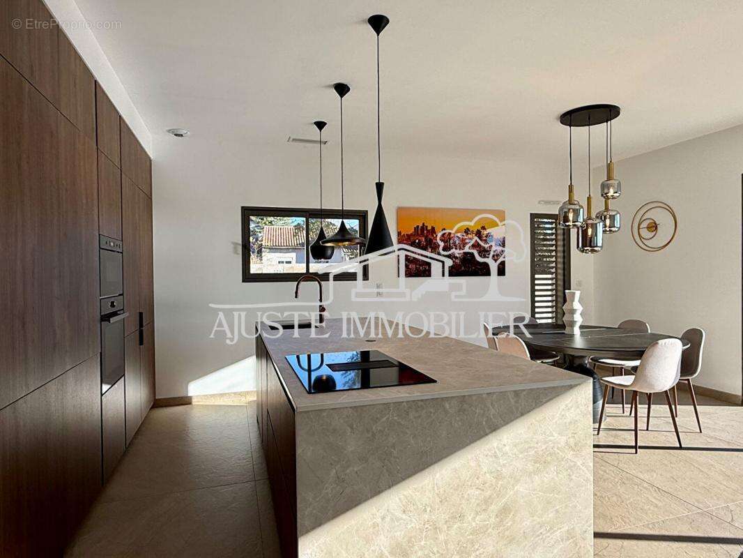 Maison à GIGNAC-LA-NERTHE