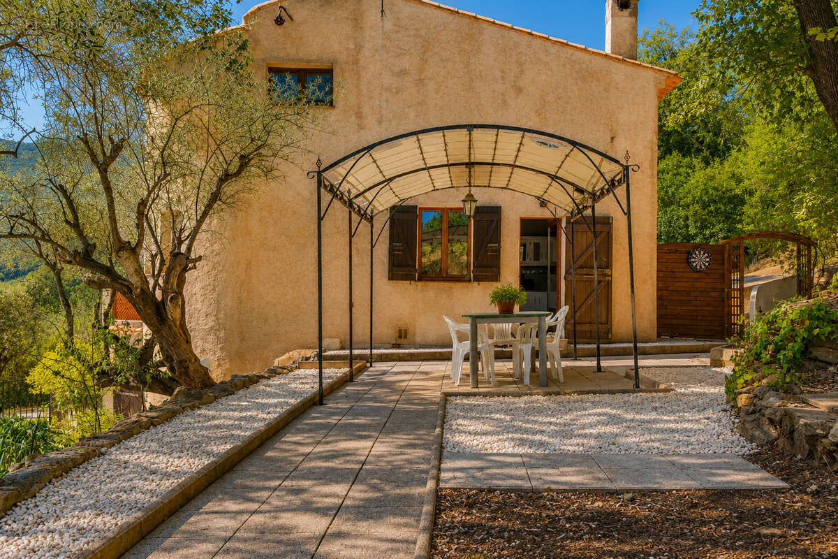 Exclusivité   Villa d'Exception T7 sur 2 000 m2 avec Piscine - photo 7
