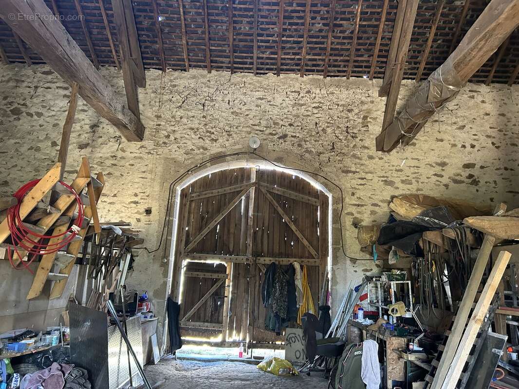 Grande maison individuelle de caractère avec vaste grange - photo 16