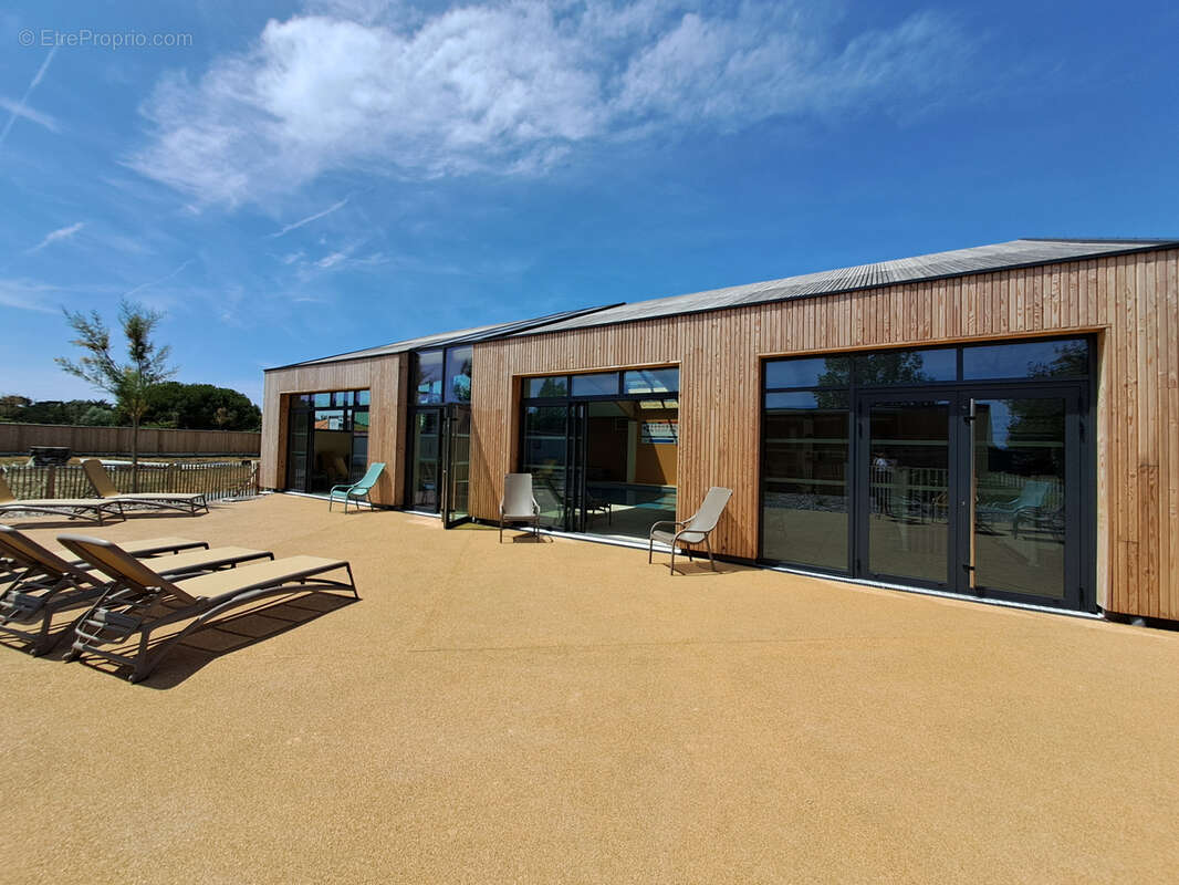 Chalet 3 chambres haut de gamme situé dans un domaine sécurisé avec piscine à 1 km de la plage ! - photo 12