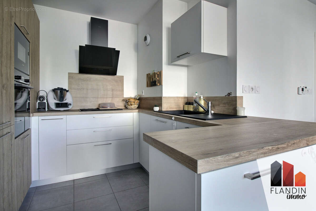 Appartement à OULLINS