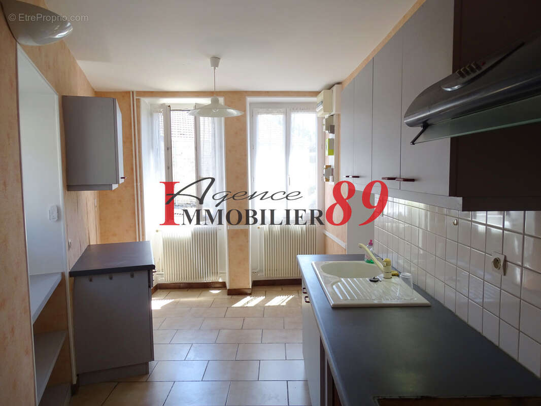 Idéalement située entre MONTBARD et CHATILLON S/SEINE, charmante maison de village à rafraîchir - photo 11