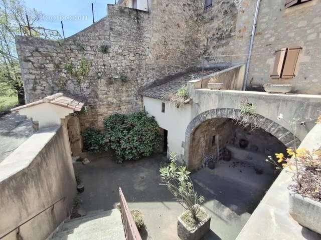 Maison à SAINT-PAUL-LE-JEUNE
