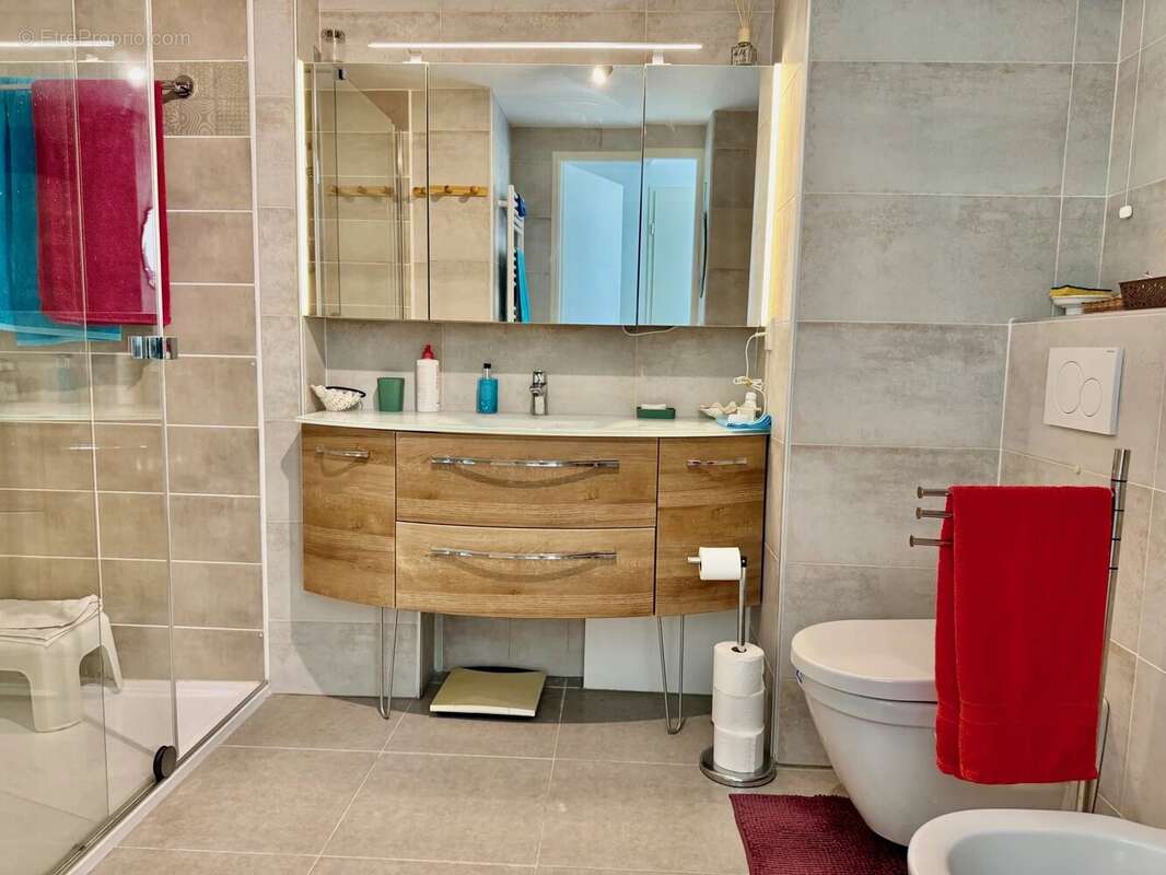 Appartement à MANDELIEU-LA-NAPOULE