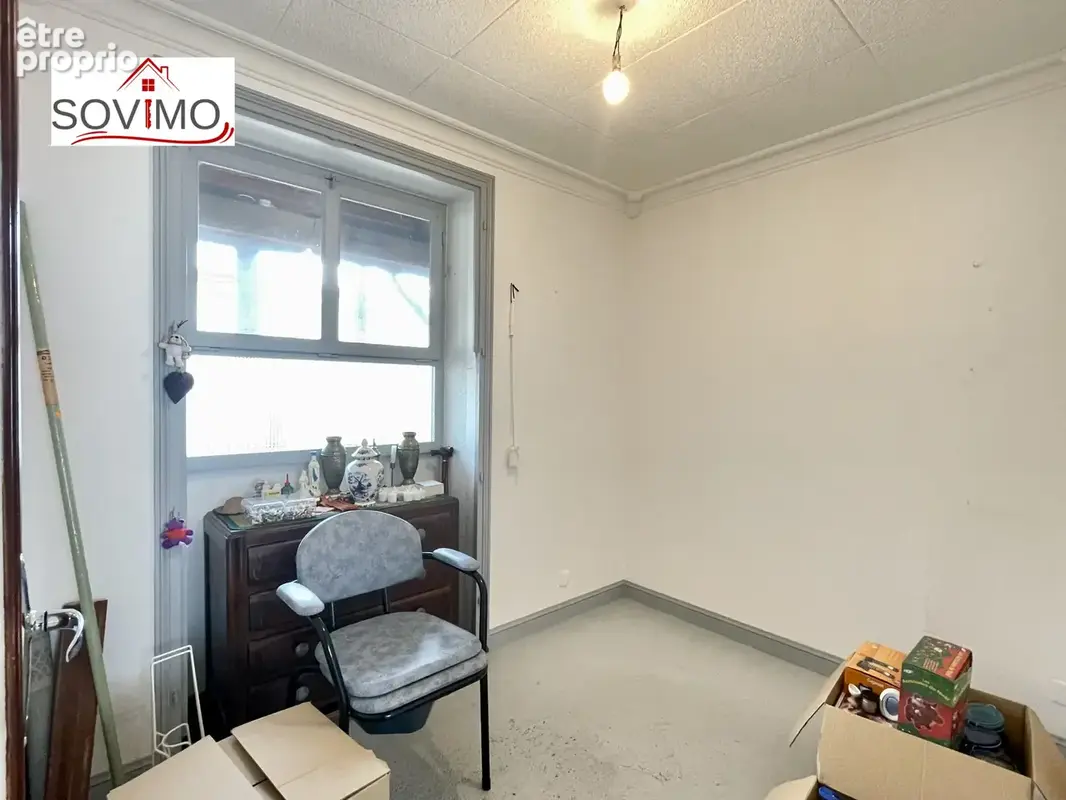 Maison de ville tout confort avec cour et grand garage, 5 chambres. - photo 18