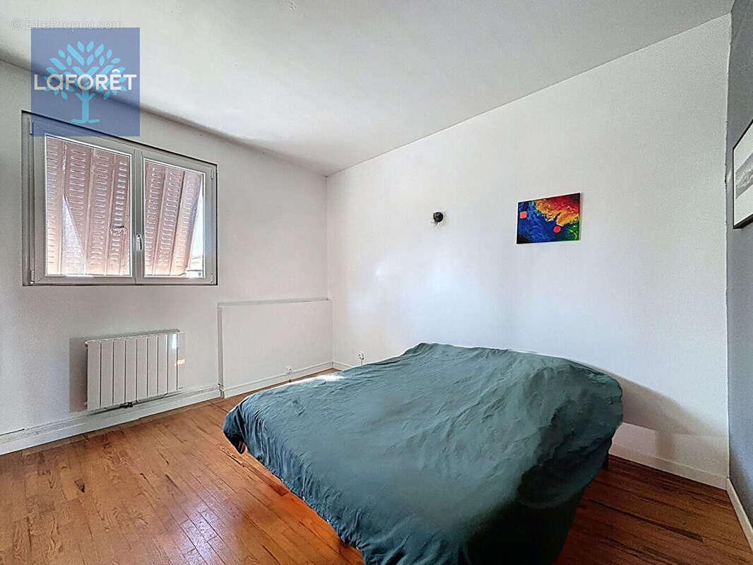 Maison à SAINT-GENIS-LAVAL