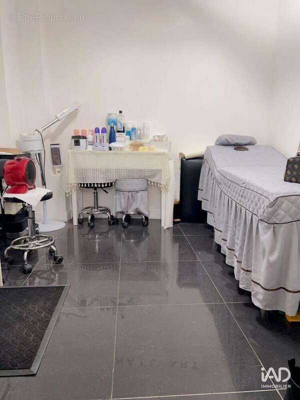 Photo 4 - Commerce à PARIS-15E